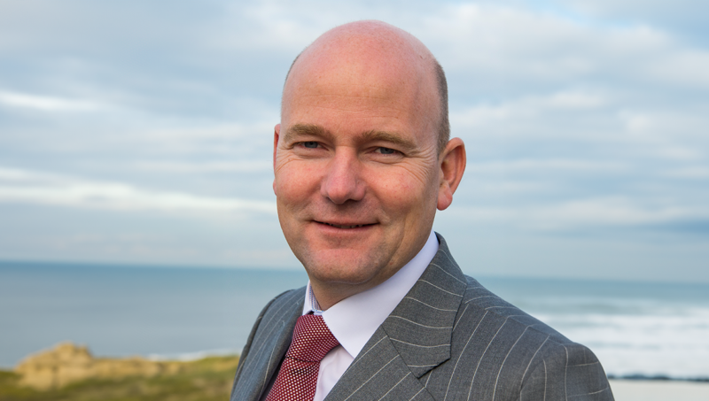 Hendrik Beitler stopt als CFO bij 4PS Group, Luurt van der Ploeg volgt hem op